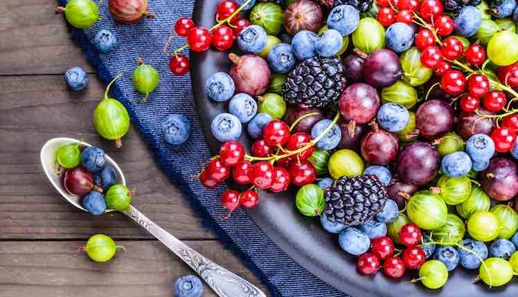 The Role of Antioxidants in Health: Understanding Their Benefits and Sources